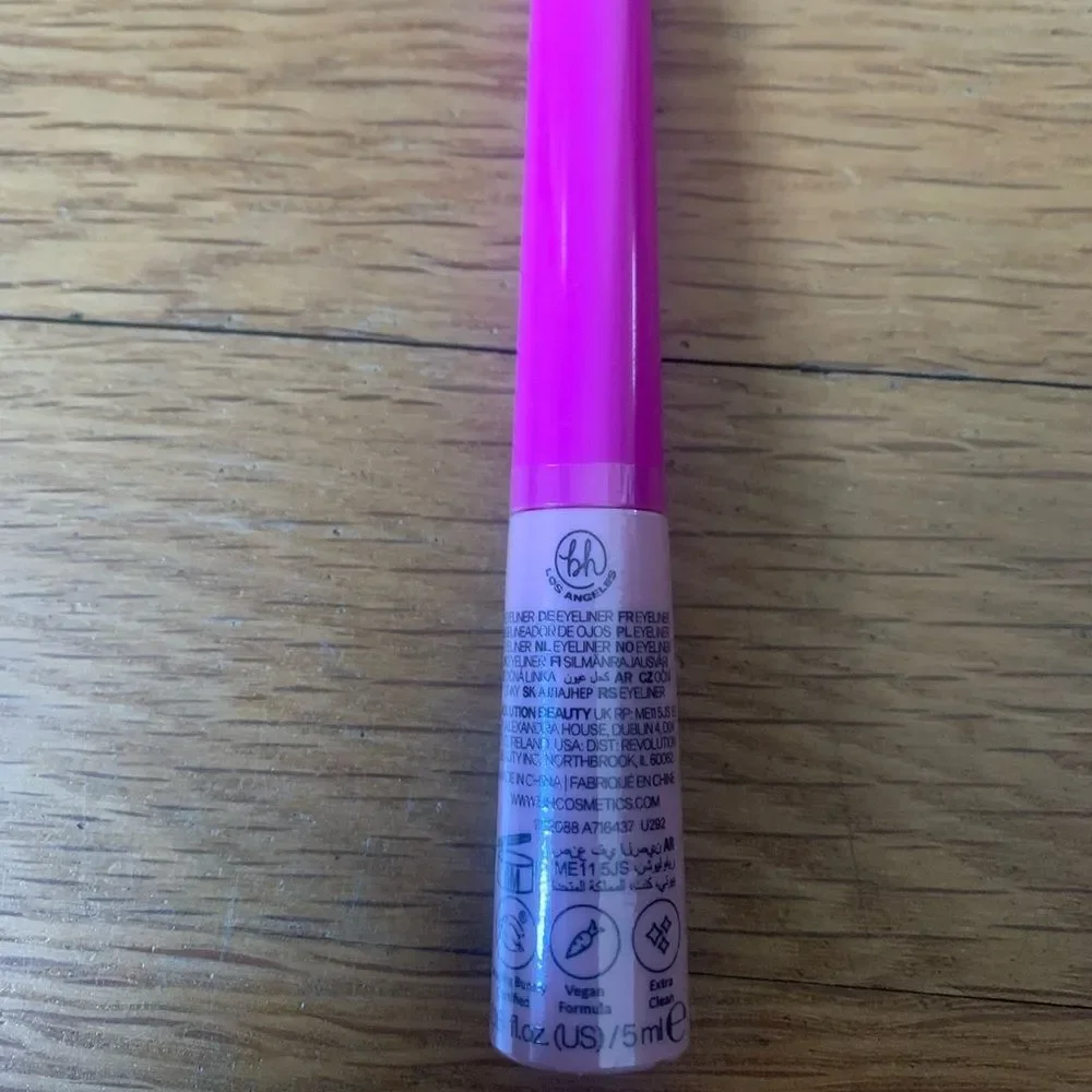 BH Cosmetics Pink liquid eyeliner Dance Costume